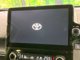 【10.5インチナビ】高級感とインパクトのある大画面ナビを装備。各種オーディオ操作はもちろん、スマホ連携もできる利便性の高いナビです♪