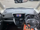 運転席まわりです。細かいオプションなど、気になるところがあればお気軽にメールやお電話等でお問合せください。