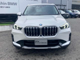 【キドニーグリル】BMWは約90年もの間、ほぼ全ての車両にひと目でBMWだと分かるこの特徴的なフロントグリルが備えられ、デザイン・アイコンとして親しまれてきました。