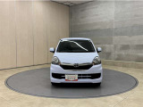 お車購入のポイントとなるフロントマスクです!かわいらしい目つきが印象的なデザインのヘッドランプです。