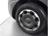 タイヤの溝もしっかりありますので、乗り出しで余計な費用が掛かることもありませんね。