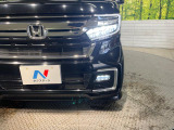【LEDヘッドライト】悪天候や夜間走行時も良好な視界を確保し安心して運転できる高輝度LEDヘッドライトを装備!点灯速度が早く、消費電力も抑えられています。
