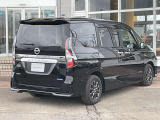 セレナ 2.0 ハイウェイスターV 4WD 