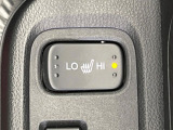 【シートヒーター】寒い日に重宝するシートヒーター!エアコンより早く温まってくれるので寒がりの人も安心ですね♪エアコンの温風は乾燥するから苦手、という方にもをおすすめです。