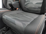 この中古車はルームクリーニングを施工をして展示しております。お客様が気持ちよくドライブして頂けるように一台一台丁寧に作業しています!是非店頭にてご確認ください。