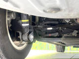 お車を安心してお乗りいただく為には、足回りの定期点検が欠かせません。サービスサポート(有償保証)では無料点検もご提供しており、安心のカーライフをお過ごしいただけるサポート体制が整っています。