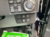 安全安心な走行のために、納車前には小さなクルマを知り尽くしたエキスパートが基本性能に関わる機能や状態を徹底的に点検しています。