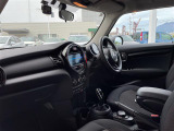 ◆LIBERALAは、輸入車選びの新たなスタイルを提案するインポート・セレクト・ブランドです。オーナー様となる方がクルマから直接感じる感性を第一にした、最良の一台との出会いをコーディネートいたします。