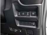 電動のスライドドアで楽々スムース!運転席からも開閉の操作もできます♪キーのスイッチひとつで自動開閉できる便利な機能もついてます♪