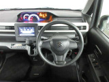 運転席はその車の重要ポイント。ぜひ実際にご乗車ください。お待ちしてます。