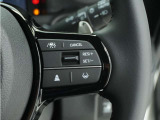 ◆アダプティブクルーズコントロール◆予め設定した車速内でクルマが自動的に加減速。前走車との適切な車間距離を維持しながら追従走行します。【LKAS】車線維持支援システムでステアリング操作を支援。