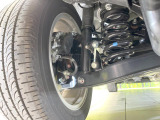 お車を安心してお乗りいただく為には、足回りの定期点検が欠かせません。サービスサポート(有償保証)では無料点検もご提供しており、安心のカーライフをお過ごしいただけるサポート体制が整っています。