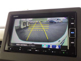 バックモニターが付いているため、車庫入れも安心です!