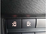 両側電動スライドドア付き。運転席手元で開閉が可能です。