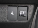 VSA(Vehicle Stability Assist)が装備!!VSAはコーナリング時の横滑りを抑制する機能と車両の急激な挙動変化を抑える機能で、安定した走行を実現していいます!!
