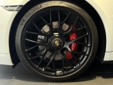 20インチセンターロック式911 Turbo Sホイール(GTS標準装備)