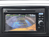 駐車も安心のリアカメラ付です