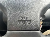 運転席側エアバックです。万が一の時に安心です