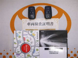 スマートキー付。取扱説明書とメンテナンスノートもあります☆品質評価シート付いてます!トヨタ認定中古車ライト!!