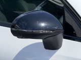 納車前整備は、メルセデスベンツ国際認定メカニックによる最新の検査ライン等の施設が充実した当社工場で入念に行います。メルセデス・ベンツの定める厳しい基準をクリアしたお車のみをご案内させて頂きます。