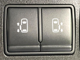 【両側パワースライドドア】スマートキーや運転席のスイッチで後席両側スライドドアの開閉が可能♪電動だから力を入れてドアを開ける必要が無く、小さなお子様でも簡単に開け閉めでき快適です♪
