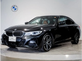 320d xDrive MスポEDジョイ+ハイライPが入庫いたしました!!ボディーカラーは、ブラックサファイアのお車です!!