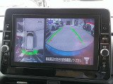 【アラウンドビューモニター】空から見下ろした映像がナビ画面にて確認可能です。駐車もラクラクですよ♪