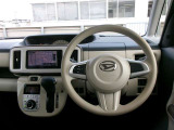 ご購入の車両には、ご納車前に室内の除菌・消臭を施行いたします。※ただし、すべての臭いを消臭できるわけではございませんので、あらかじめご了承ください。