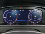 様々な情報を表示できるActive Info Displayを装備!
