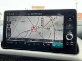 Honda CONNECTディスプレーを装備しております。Honda CONNECT対応で便利が広がったナビディスプレー。機能は増えても快適な操作性はそのままです。