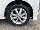 純正アルミホイール装着しております。155/65R14