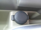 USB電源&タイプC電源&12Vシガーソケットが運転席&助手席前にございます♪スマホ等の充電にご使用くださいませ♪