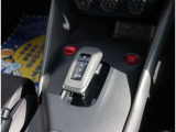 ご来店いただければ軽自動車からスポーツカー、1ボックスやセダンや輸入車などパソコンひとつで850台すべての在庫をご覧いただくことができます!