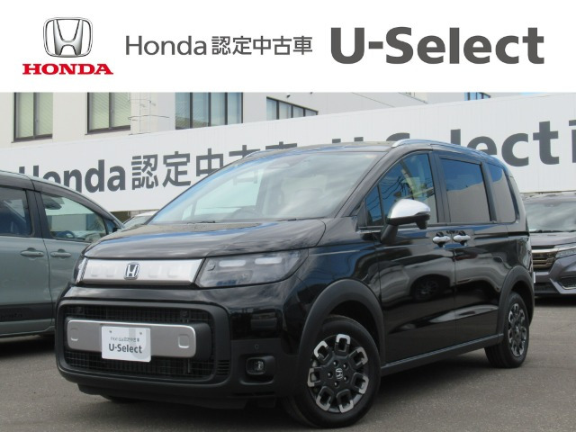 フリード 1.5 e:HEV クロスター 4WD 