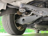 お車を安心してお乗りいただく為には、足回りの定期点検が欠かせません。サービスサポート(有償保証)では無料点検もご提供しており、安心のカーライフをお過ごしいただけるサポート体制が整っています。