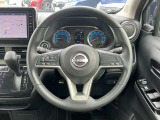 ハンドルは軽やかに回り、気持ちよく運転が出来ます。