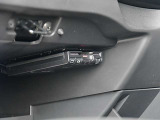 ETCが付いています。高速道路をスムーズに通れますし、割引も有ったりします。