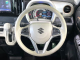 【ステアリングスイッチ】運転中、前方から目線をそらすことなく、オーディオ等の操作が可能な便利機能!安心&快適なドライブを演出してくれます♪