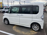 雹による凹みが少しありますが、その分価格がお買い求めやすくなっております。状態は担当営業までお申しつけ下さい。