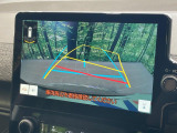 【バックカメラ】駐車時に後方がリアルタイム映像で確認できます。大型商業施設や立体駐車場での駐車時や、夜間のバック時に大活躍!運転スキルに関わらず、今や必須となった装備のひとつです!
