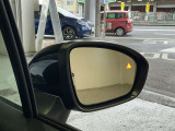 車線変更も安心のブラインドスポットモニターにリアトラフィックモニター付きです。