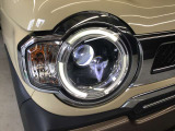 LEDヘッドランプ装備・消費電力が少なく明るいので夜間走行も安心して運転出来ます。