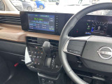 ディーラーオプション「9インチワイドディスプレイオーディオ(FM/AMチューナー・Apple CarPlay/Android Auto・ブルートゥース))