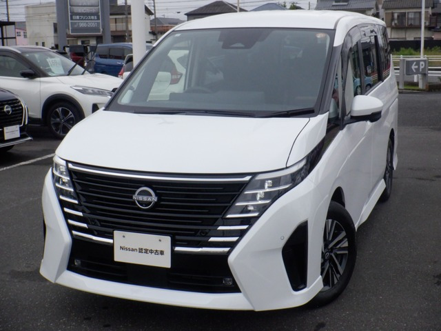 セレナ 1.4 e-POWER ハイウェイスターV 