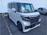 LEDヘッドライトとLEDフォグランプ ハイビームコントロール付き車 夜間自動でロービーム ハイビームが切り替わります