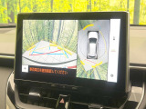 【パノラミックビューモニター】専用のカメラにより、上から見下ろしたような視点で360度クルマの周囲を確認することができます☆死角部分も確認しやすく、狭い場所での切り返しや駐車もスムーズに行えます。