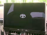 【純正10.5型ナビ】高級感とインパクトのある大画面ナビを装備。各種オーディオ操作はもちろん、スマホ連携もできる利便性の高いナビです♪
