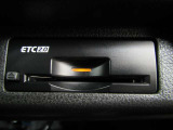 音声案内タイプETC2.0装備☆ビルトインタイプのETCですので、インテリアの邪魔をしません!ETCがあれば、キャッシュレスで料金所をノンストップで通過できます。