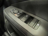 全席パワーウィンドウスイッチ★運転席はワンタッチで開閉可能です♪