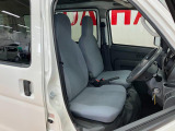 運転席広々